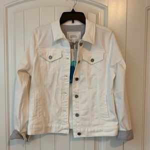 Market Spruce white jean jacket.